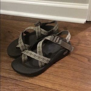 CHACOS! Size Women’s 7!